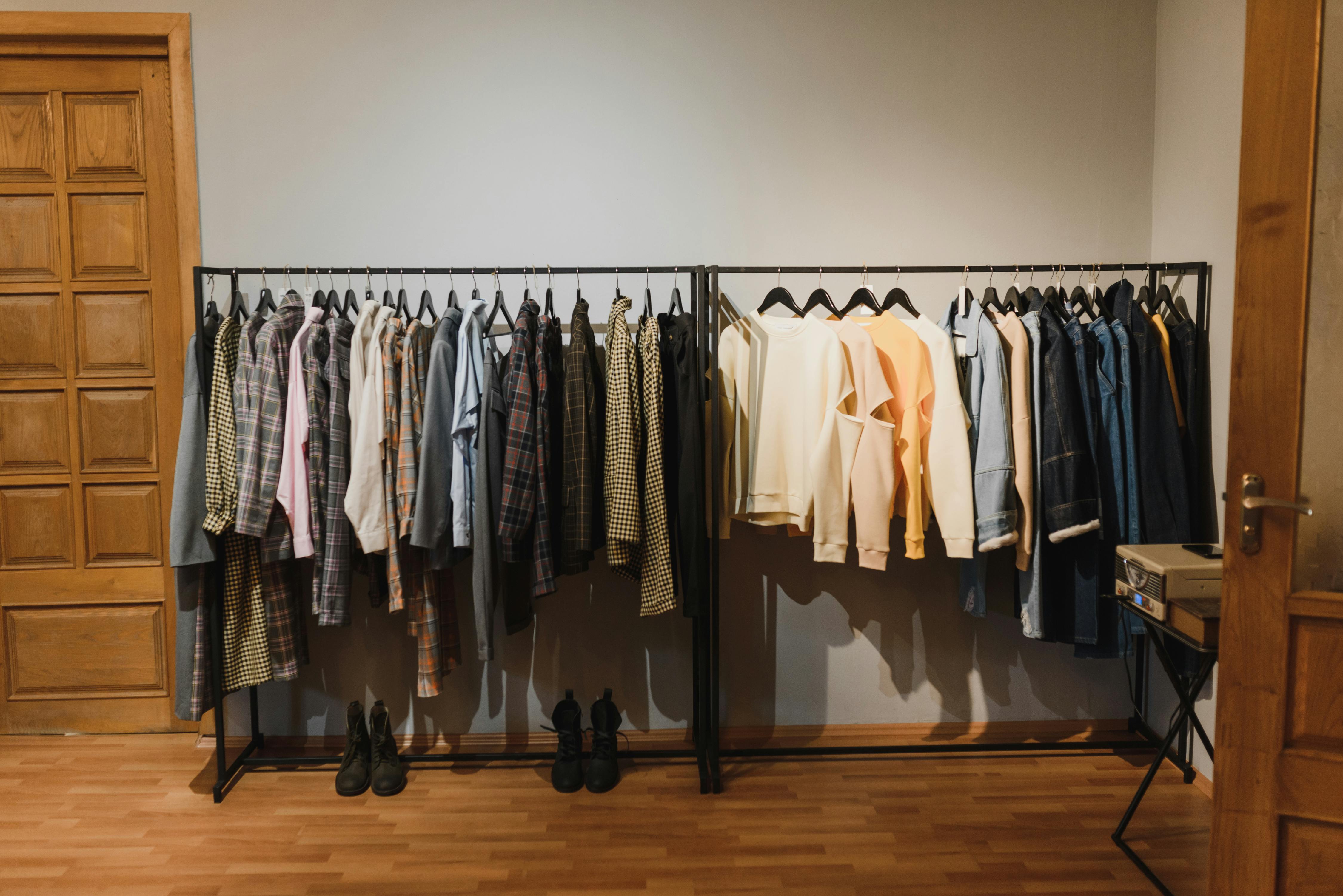 How To Create a Capsule Wardrobe